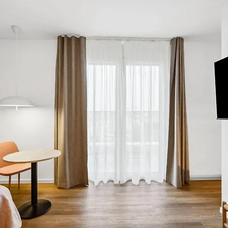 Limehome Berlin Sybelstr Room photo