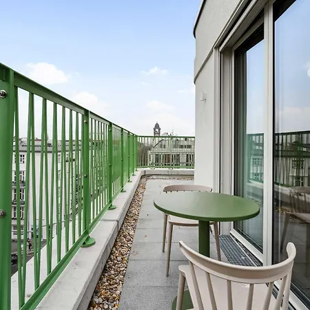 Limehome Berlin Sybelstr Room photo